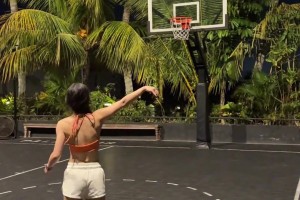 哥們，美女這兩下算什么水平？